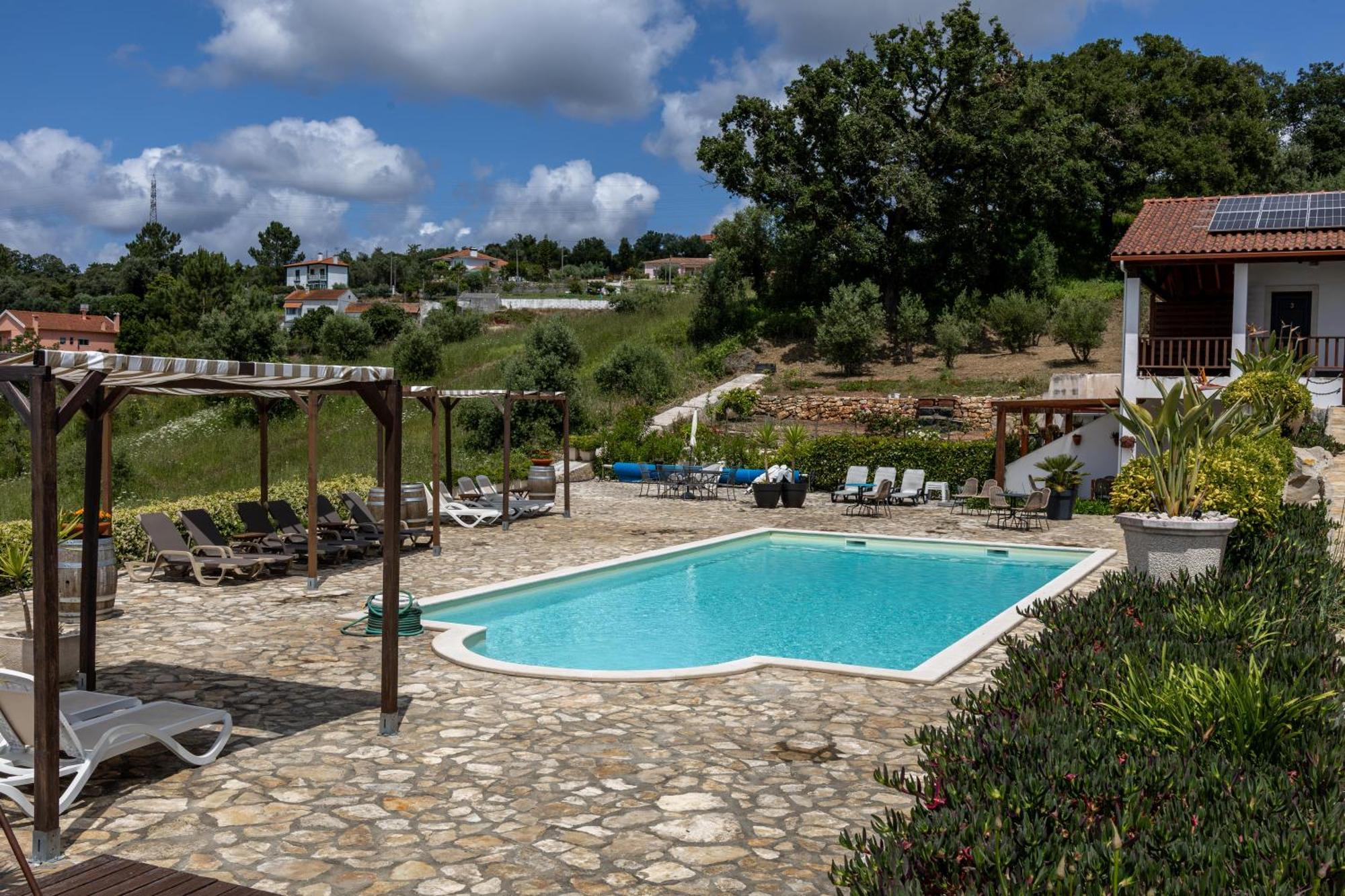 The Olive Hill Guesthouse Баталья Экстерьер фото